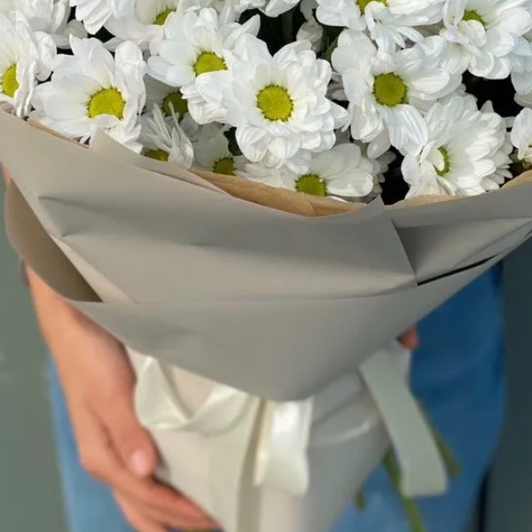  Kemer Flower Bouquet of 15 Elegant White Chrysanthemums